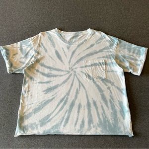 American Eagle Outfitters tie dye shirt sleeve